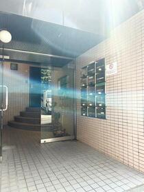 2/4 エントランス