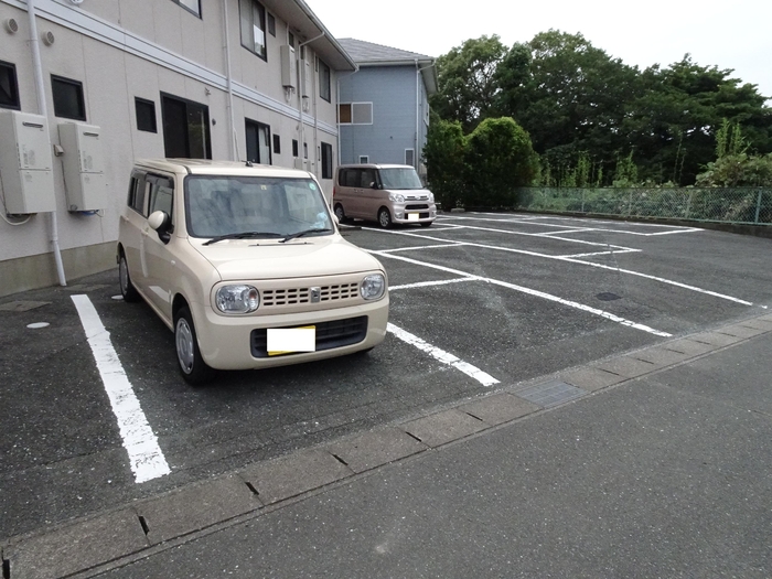 2/2 駐車場