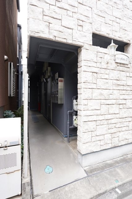 15/21 エントランス