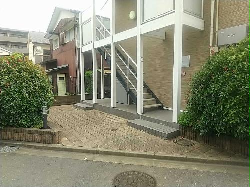 13/14 エントランス