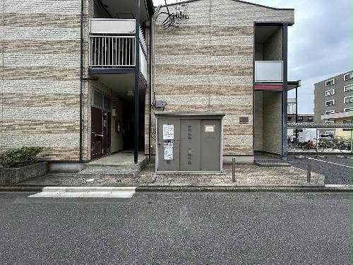 13/24 エントランス