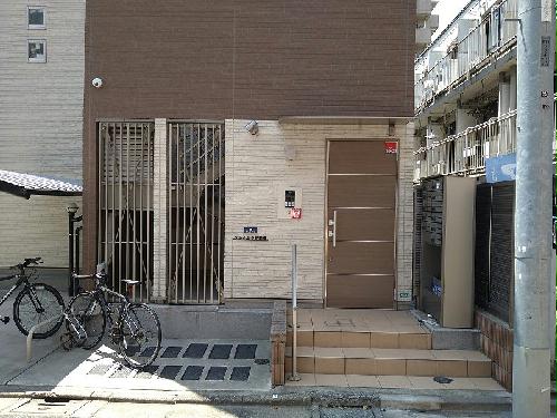 14/14 エントランス