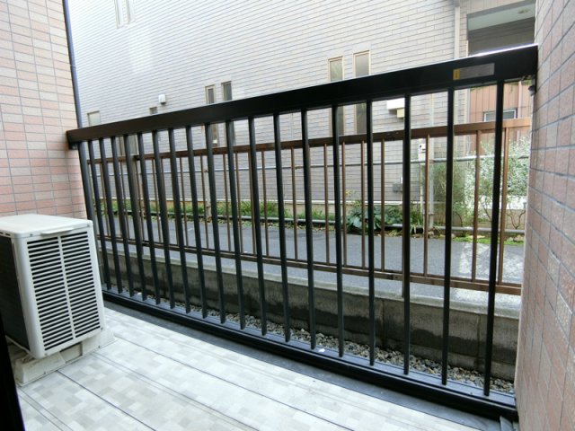 13/19 バルコニー