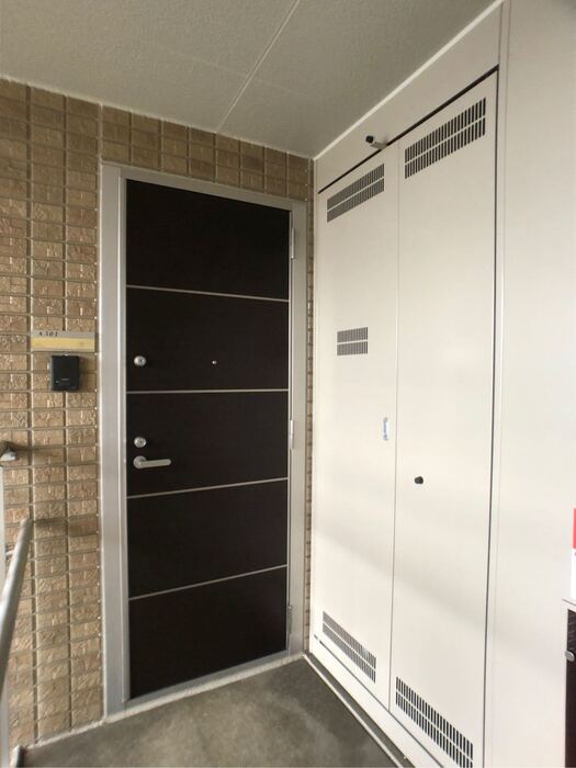 19/22 エントランス