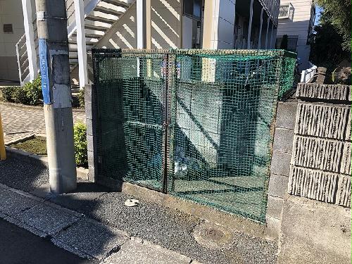 13/22 エントランス