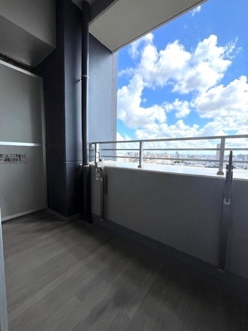 18/23 バルコニー