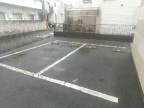 14/22 駐車場