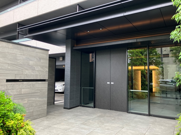 2/2 エントランス