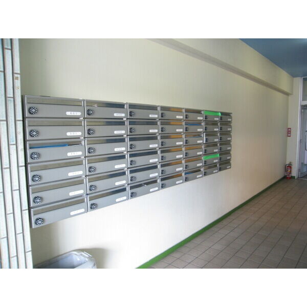 15/16 エントランス