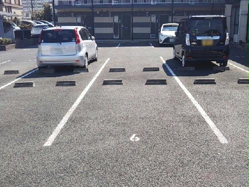 14/15 駐車場