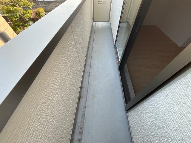 18/26 バルコニー