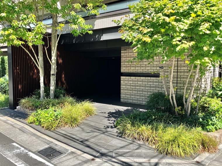 15/16 エントランス