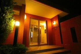 16/27 エントランス