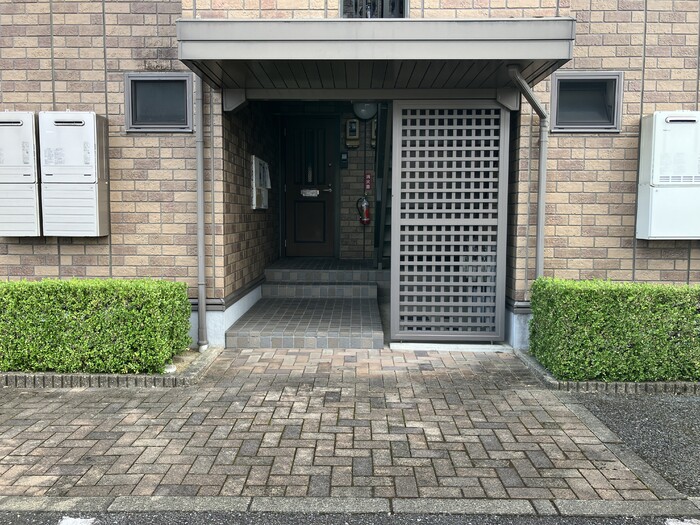 2/4 エントランス