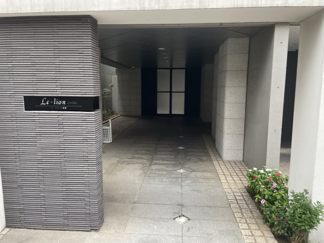 2/11 エントランス