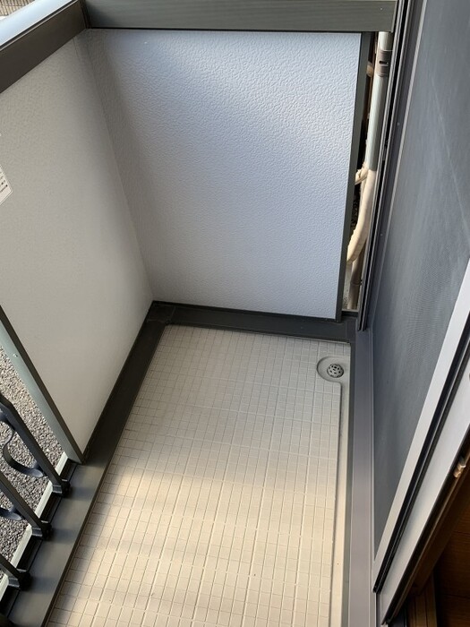 13/20 バルコニー