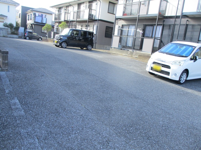 2/2 駐車場