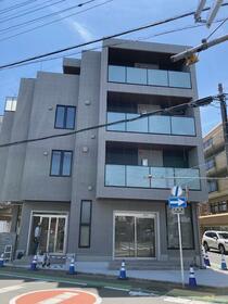 クラリスの外観