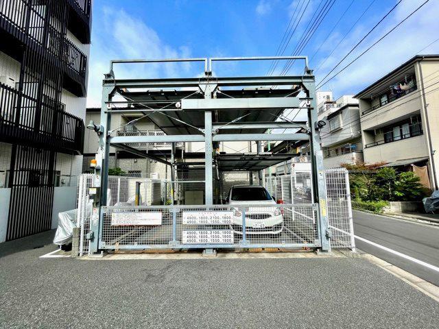 16/20 駐車場