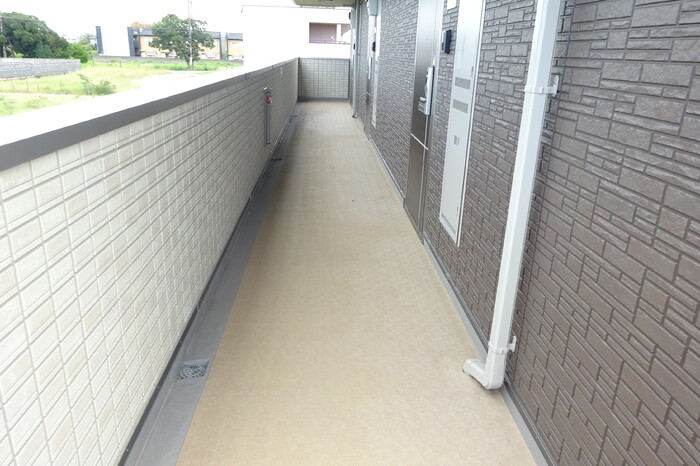 2/3 エントランス