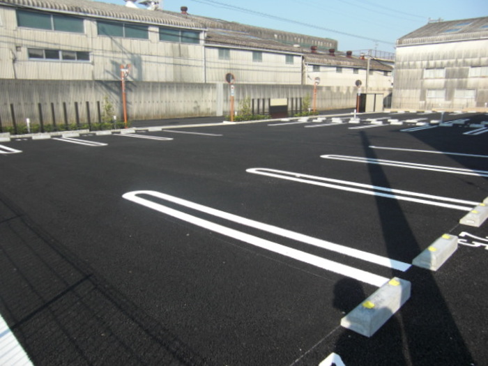 20/27 駐車場