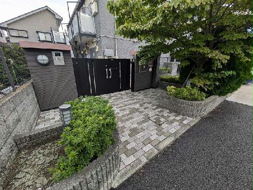 2/3 エントランス