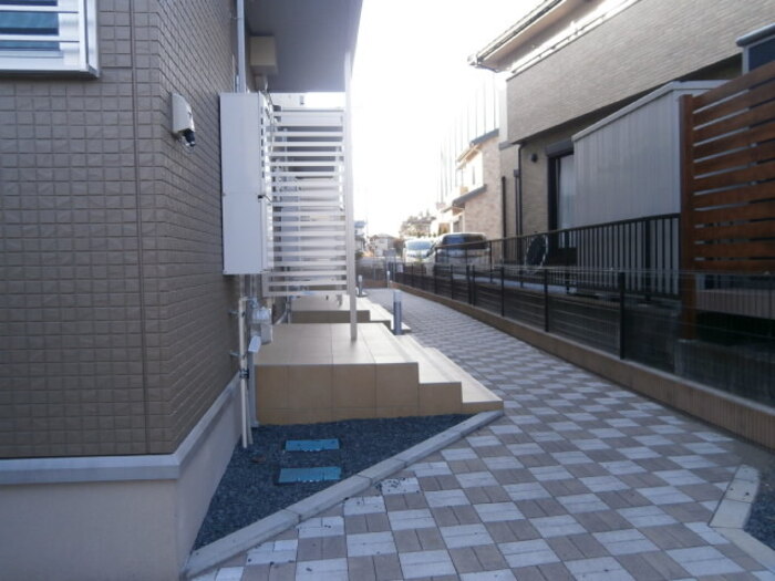 19/27 エントランス