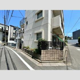 15/15 エントランス