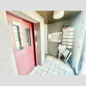 15/16 エントランス