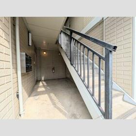 3/4 エントランス