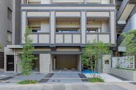 3/3 エントランス