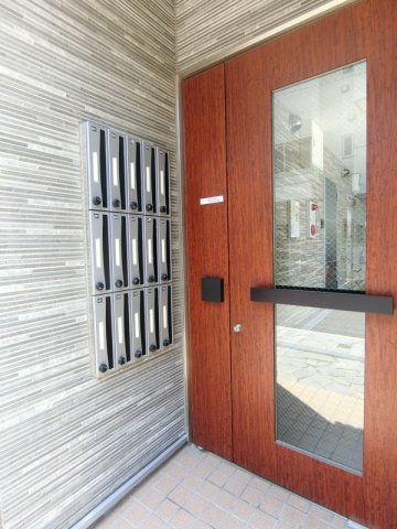 2/3 エントランス