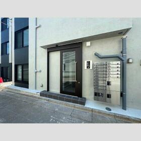 14/14 エントランス