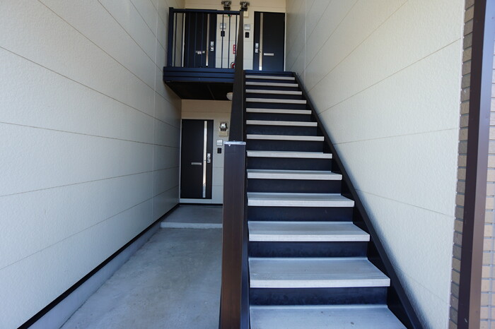 18/22 エントランス