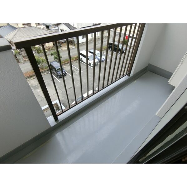 20/28 バルコニー