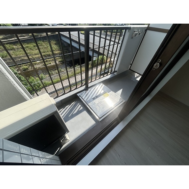 16/25 バルコニー