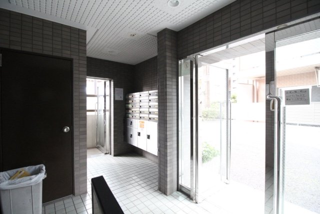 22/29 エントランス