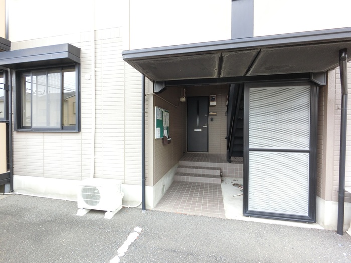 22/30 エントランス