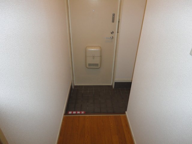 13/30 玄関