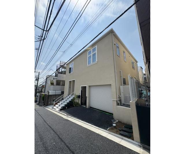 ＡＶＯＮ　ＨＯＵＳＥ　ＫＯＨＩＮＡＴＡの外観