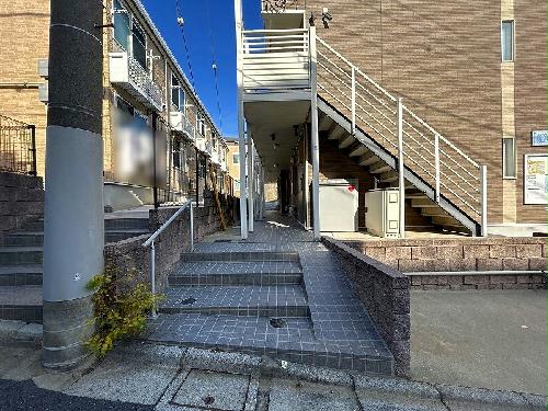 2/2 エントランス