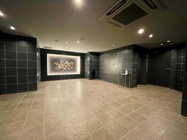 15/16 エントランス