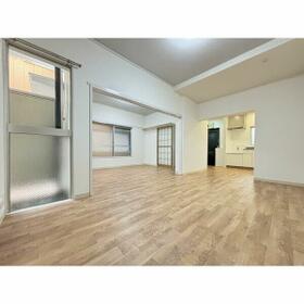 2/11 リビング/ダイニング