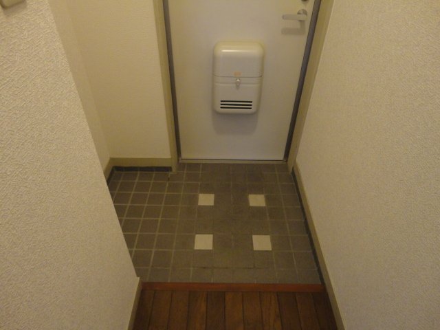 15/23 玄関