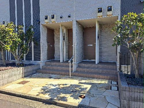 2/2 エントランス