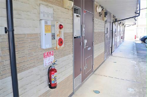 2/2 エントランス