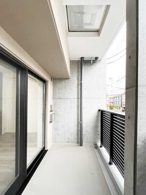 14/16 バルコニー