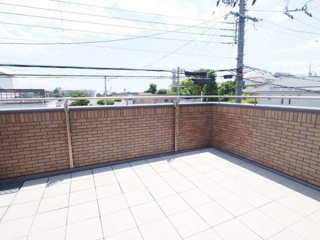 13/18 バルコニー