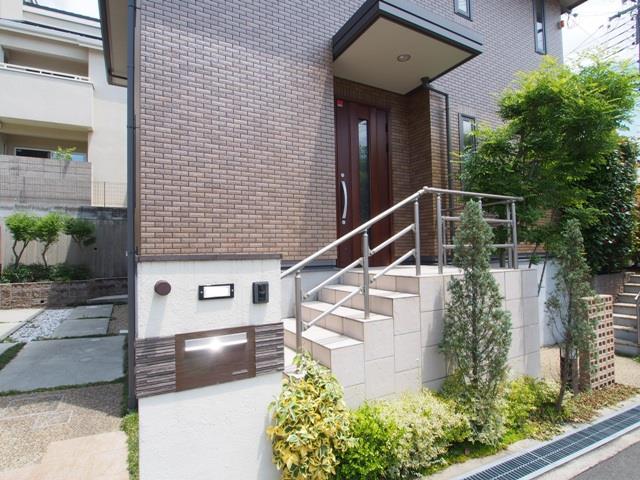 17/18 エントランス