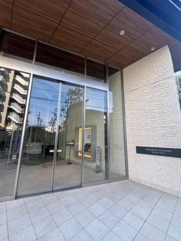 2/2 エントランス